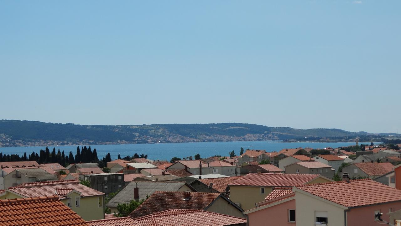 Guest House Mamut Kaštela Exterior foto